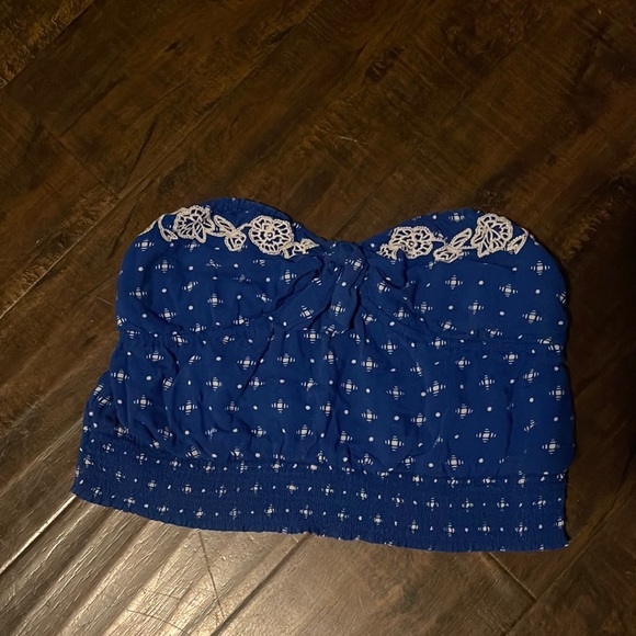 Hollister Tops - ⭐️Hollister Summer Tube Top